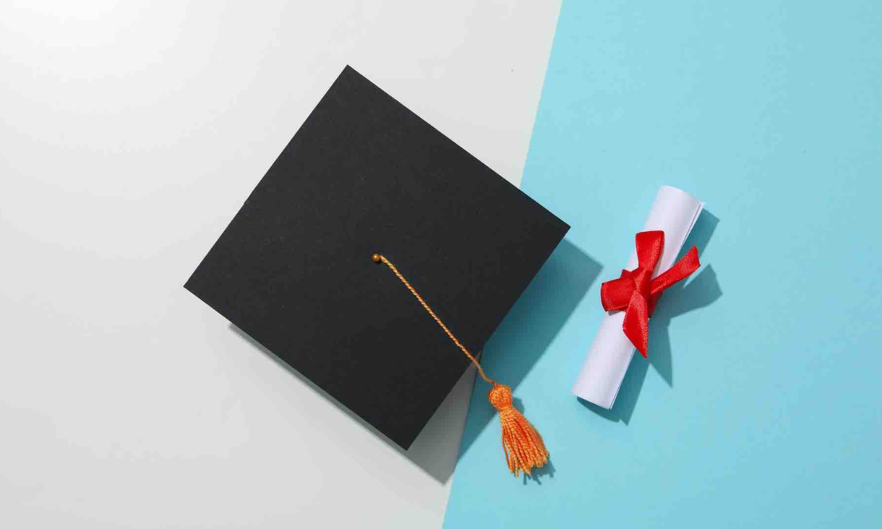 Invitation Message for Graduation: Inspiring Celebration